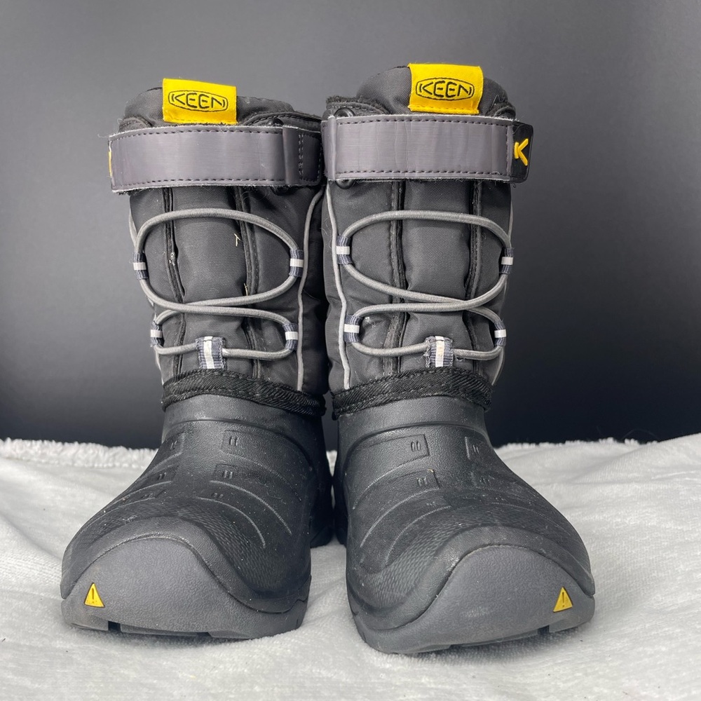 Keen Size 8 Toddler Winter Boots